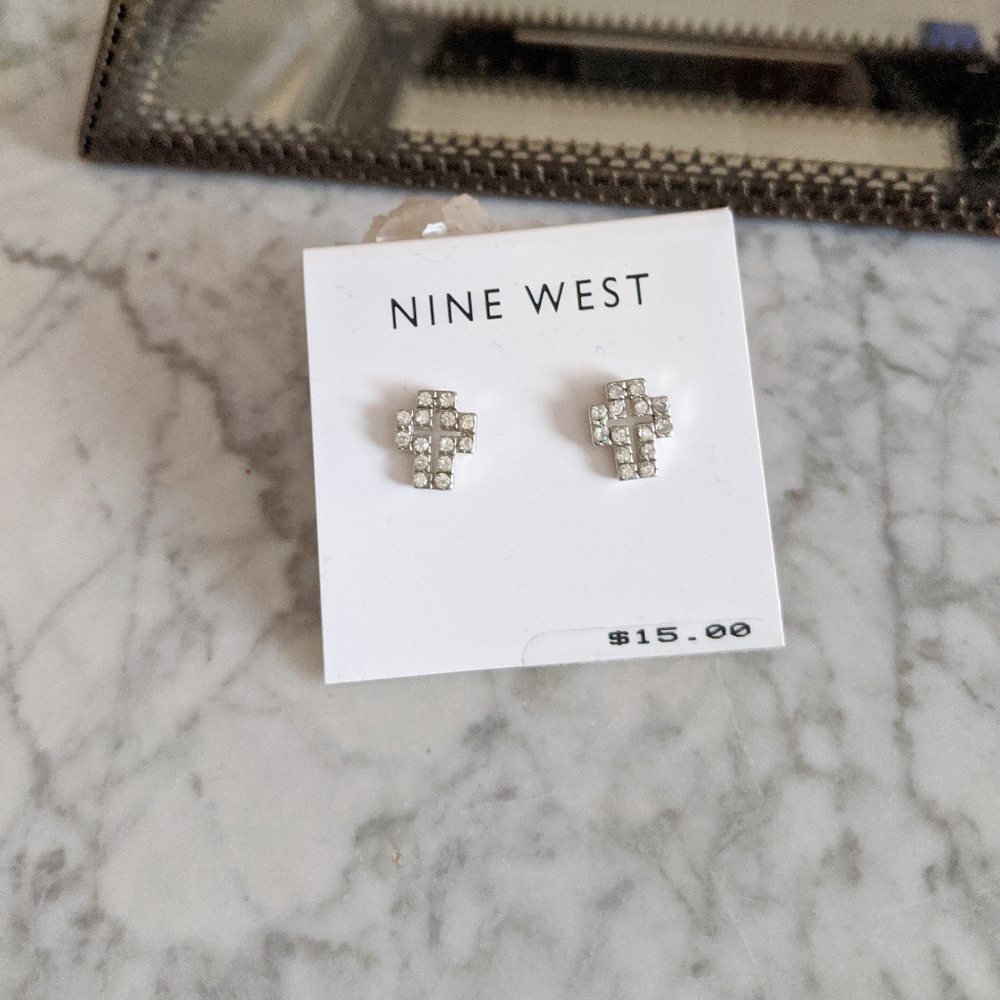 Nine West diamond silver colore earrings